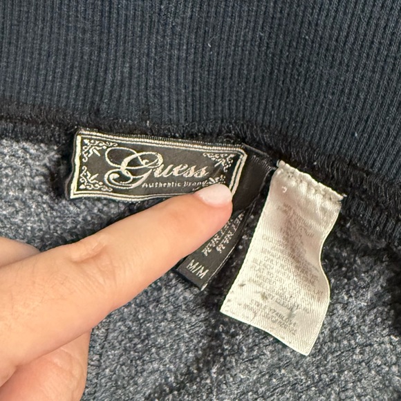 Black Guess Sweatpants 🖤 Size Medium - Picture 5 of 7